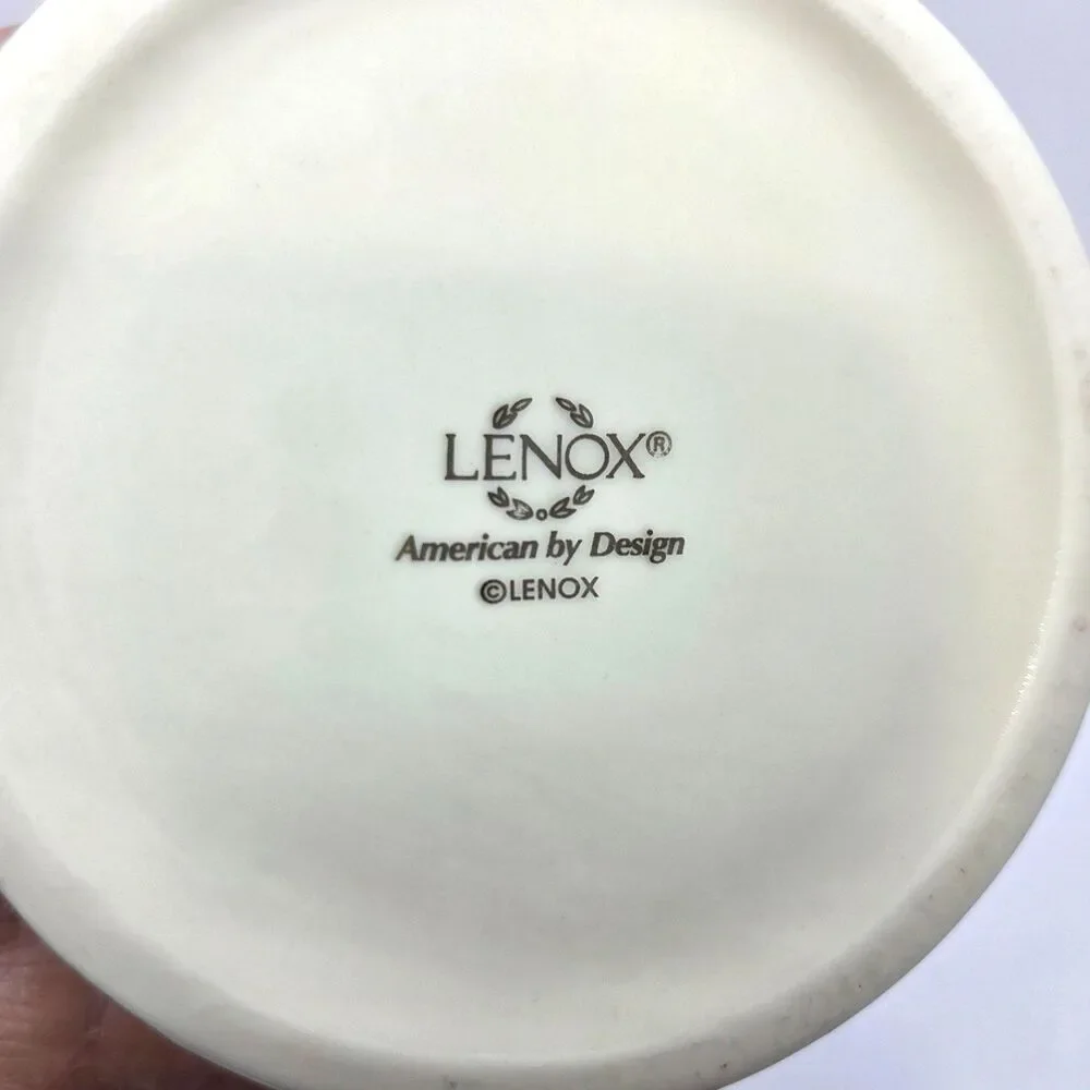 Vintage LENOX 10” Vase POPPY Pattern, creamy ivory AMERICAN BY DESIGN